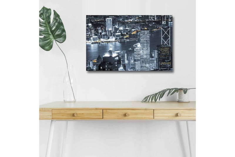Lerretsbilde med LED-belysning - Bysilhuett av en nattlig skyline med lysrefleksjoner i vannet - Svart / Grå / Hvit - Innredning - Bilder & kunst - Lerretsbilder