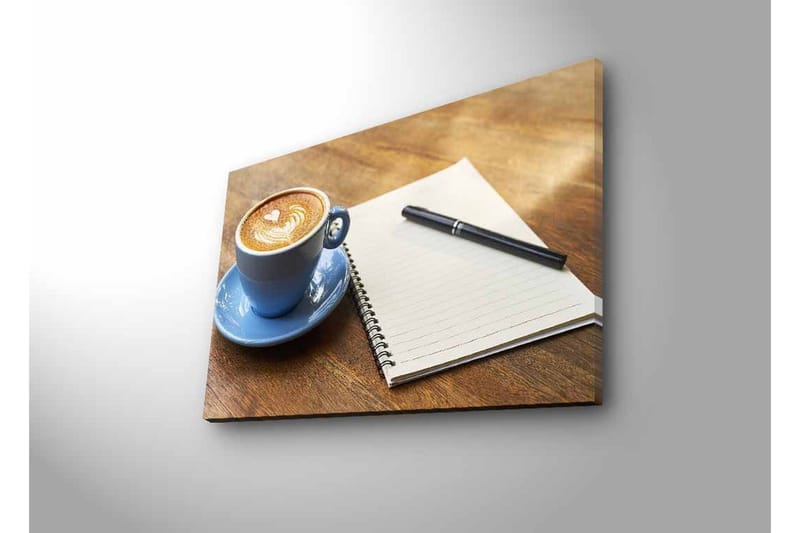 Lerretsbilde med LED-belysning - Kopp latte art på et trebord sammen med en notatbok og penn - Blå / Brun / Hvit - Innredning - Bilder & kunst - Lerretsbilder