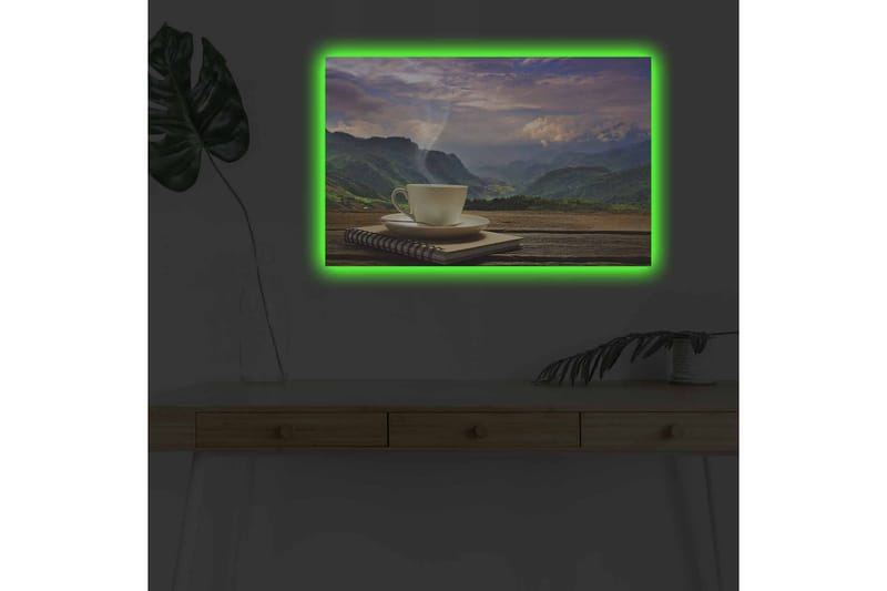 Lerretsbilde med LED-belysning - Kopp med dampende drikke foran et naturskjønt fjellandskap - Grønn / Beige / Blå - Innredning - Bilder & kunst - Lerretsbilder