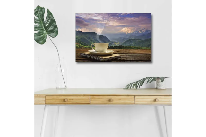 Lerretsbilde med LED-belysning - Kopp med dampende drikke foran et naturskjønt fjellandskap, Grønn / Beige / Blå