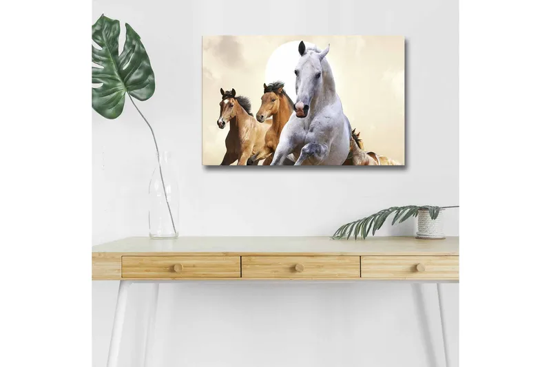 Lerretsbilde med LED-belysning - Løpende hester i en dynamisk komposisjon, Hvit / Brun / Beige