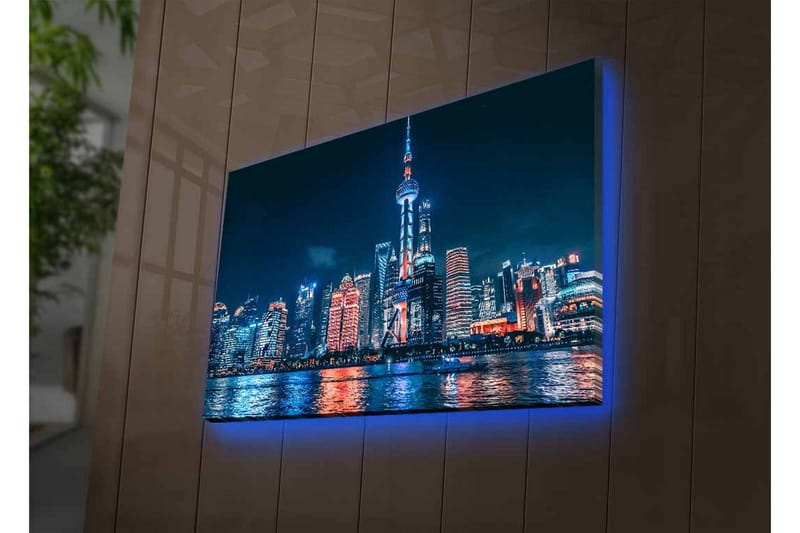 Lerretsbilde med LED-belysning - Nattlig bybilde av Shanghai med lyse skyskrapere og refleksjoner i vannet - Mørk blå / Oransje / Hvit - Innredning - Bilder & kunst - Lerretsbilder