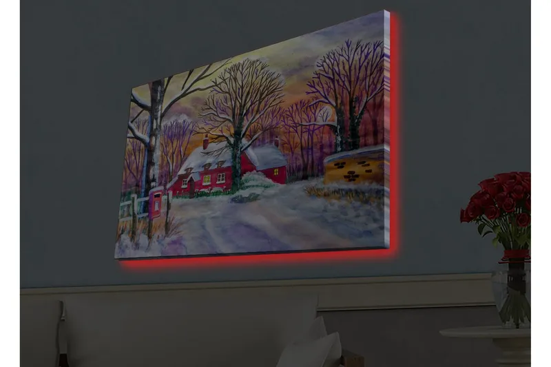 Lerretsbilde med LED-belysning - Rød hytte omgitt av snødekte trær og et vinterlandskap - Rød / Hvit / Lilla - Innredning - Bilder & kunst - Lerretsbilder