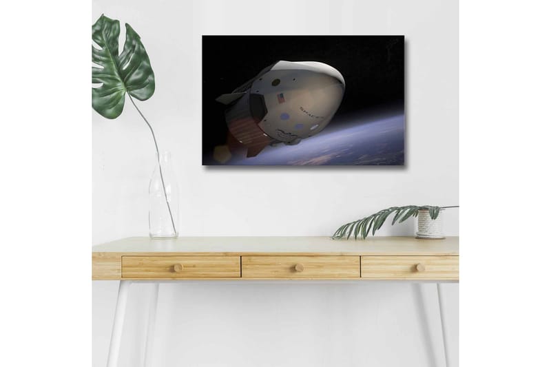 Lerretsbilde med LED-belysning - Romfartøy i bane over jorden - Svart / Hvit / Blå - Innredning - Bilder & kunst - Lerretsbilder