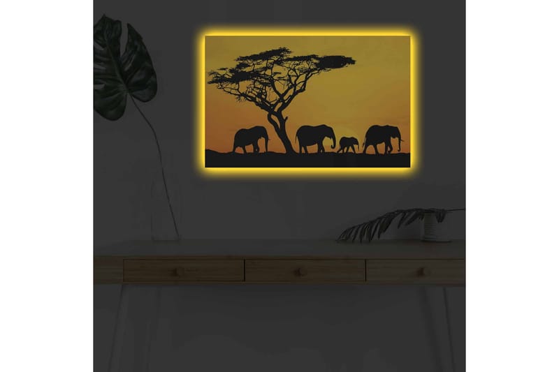 Lerretsbilde med LED-belysning - Silhuetter av elefanter under en solnedgang med et tre i bakgrunnen - Svart / Oransje / Gul - Innredning - Bilder & kunst - Lerretsbilder