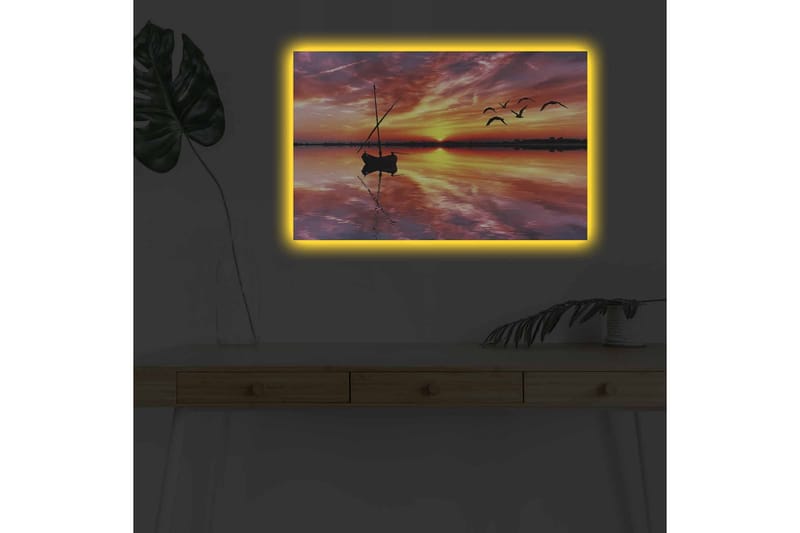 Lerretsbilde med LED-belysning - Solnedgang over rolig vann med en båt og flygende fugler - Oransje / Lilla / Blå - Innredning - Bilder & kunst - Lerretsbilder