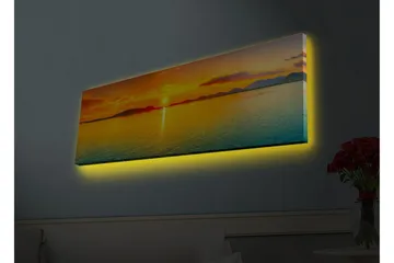Lerretsbilde med LED-belysning - Solnedgang over rolig vann - Oransje / Blå / Gull - Innredning - Bilder & kunst - Lerretsbilder