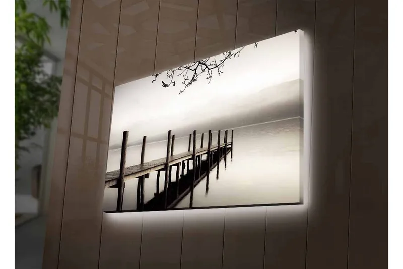 Lerretsbilde med LED-belysning - Stillhet ved en brygge i tåke - Grå / Svart / Hvit - Innredning - Bilder & kunst - Lerretsbilder