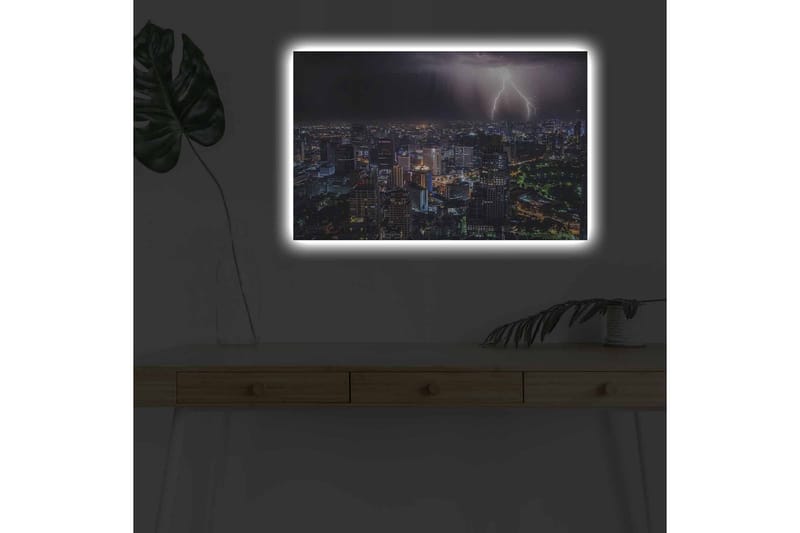Lerretsbilde med LED-belysning - Stormfull byutsikt med lyn som lyser opp natten - Mørk blå / Grønn / Hvit - Innredning - Bilder & kunst - Lerretsbilder