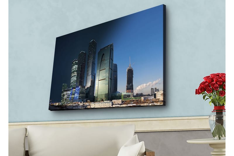 Lerretsbilde med LED-belysning - Storslått bybilde med moderne skyskrapere i kveldslyset - Mørk blå / Grønn / Svart - Innredning - Bilder & kunst - Lerretsbilder