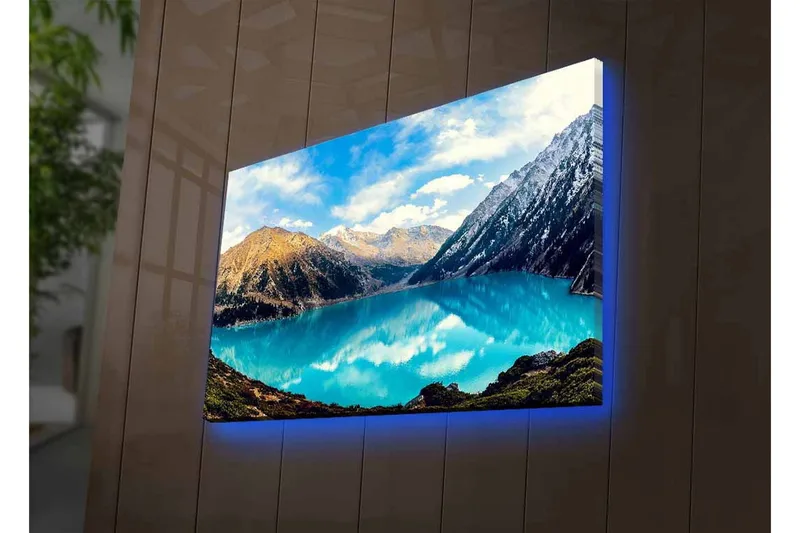 Lerretsbilde med LED-belysning - Storslått fjellsjø med speilblanke vannflater - Turkis / Grønn / Brun - Innredning - Bilder & kunst - Lerretsbilder