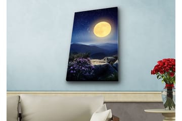 Lerretsbilde med LED-belysning - Storslått måne over et fjernt fjellandskap med blomster i forgrunnen - Mørk blå / Gul / Lilla - Innredning - Bilder & kunst - Lerretsbilder