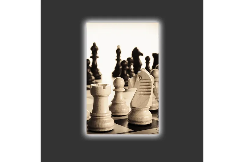 Lerretsbilde med LED-belysning - Strategisk sjakkoppsett med trebrikker - Beige / Svart / Brun - Innredning - Bilder & kunst - Lerretsbilder