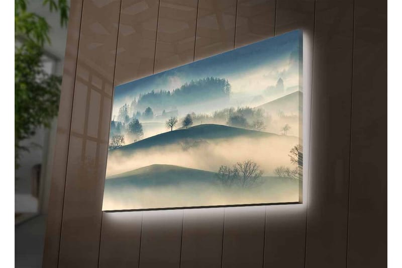 Lerretsbilde med LED-belysning - Tåke over bølgende landskap med ensomme trær - Grå / Blå / Beige - Innredning - Bilder & kunst - Lerretsbilder