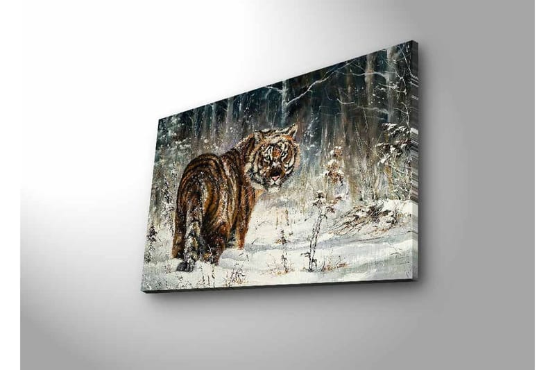Lerretsbilde med LED-belysning - Tiger i snødekt skogsmiljø - Oransje / Hvit / Grå - Innredning - Bilder & kunst - Lerretsbilder