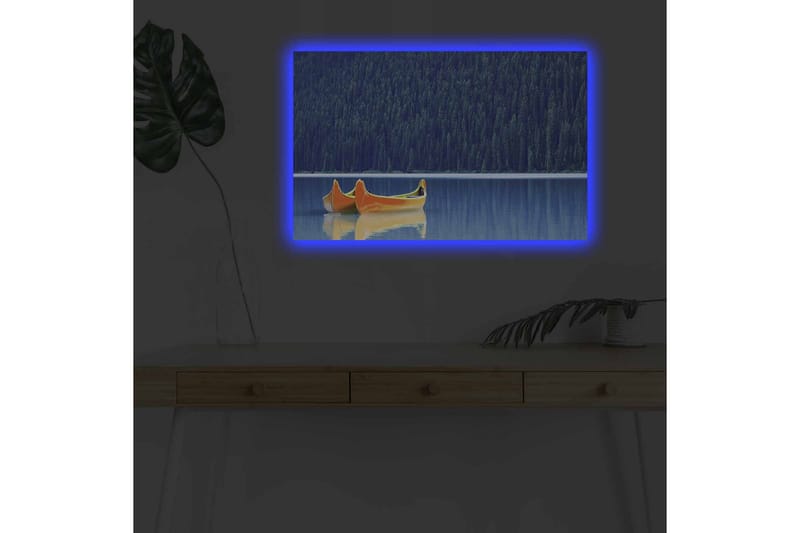 Lerretsbilde med LED-belysning - To kanoer i en speilblank innsjø omgitt av tett skog - Blå / Oransje - Innredning - Bilder & kunst - Lerretsbilder