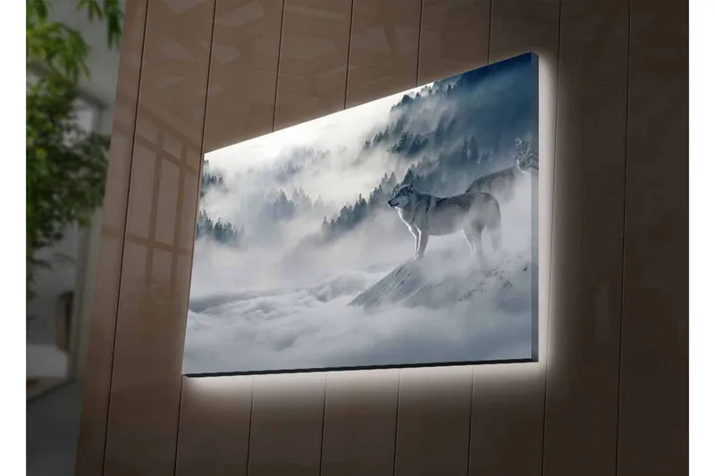 Lerretsbilde med LED-belysning - Ulv i tåkete skogsmiljø - Grå / Blå / Hvit - Innredning - Bilder & kunst - Lerretsbilder