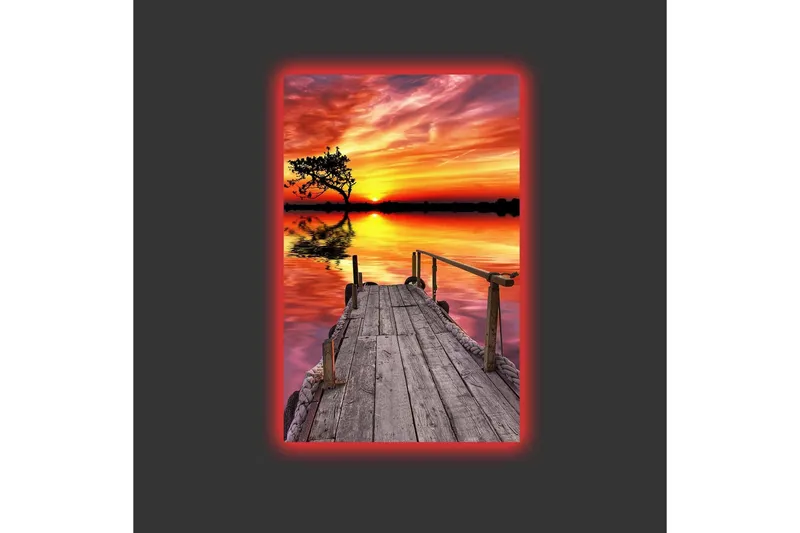 Lerretsbilde med LED-belysning - Vakker solnedgang over en rolig innsjø med en trebrygge i forgrunnen - Oransje / Lilla / Grønn - Innredning - Bilder & kunst - Lerretsbilder