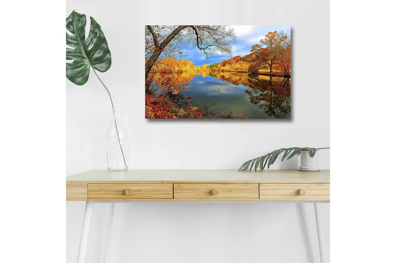Lerretsbilde med LED-belysning - Vakkert høstlandskap med speilblanke innsjøer og fargerike trær, Oransje / Gul / Grønn