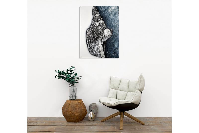 Lerretsbilde - Mystisk figur med langt skjegg og krystallkule - Mørk blå / Svart / Hvit - Innredning - Bilder & kunst - Lerretsbilder