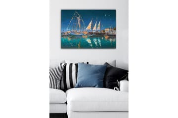 Lerretsbilde - Seilbåter i en havn under en stjerneklar himmel - Mørk blå / Turkis / Hvit - Innredning - Bilder & kunst - Lerretsbilder