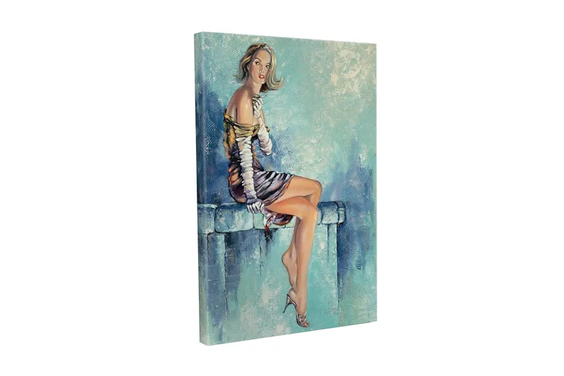 Lerretsbilde - Sittende kvinne i elegant kjole med en forførende positur, Blå / Beige / Brun