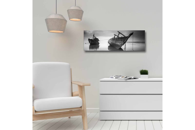 Lerretsbilde - Skipsvrak i rolige farvann - Svart / Hvit / Grå - Innredning - Bilder & kunst - Lerretsbilder