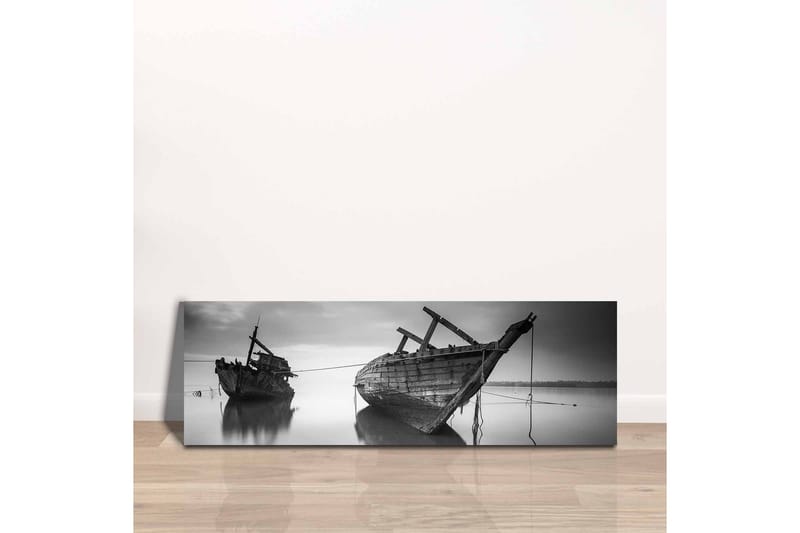 Lerretsbilde - Skipsvrak i rolige farvann - Svart / Hvit / Grå - Innredning - Bilder & kunst - Lerretsbilder