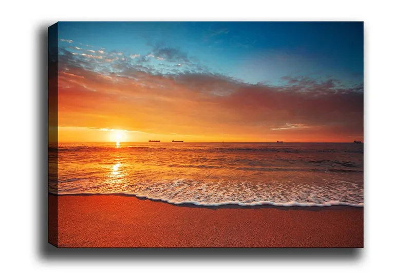 Lerretsbilde - Solnedgang over havet med myke bølger på stranden, Oransje / Blå / Beige