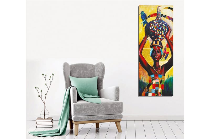 Lerretsbilde - Stolt kvinne som bærer en fargerik potte på hodet med en fugl på skulderen - Gul / Rød / Blå - Innredning - Bilder & kunst - Lerretsbilder