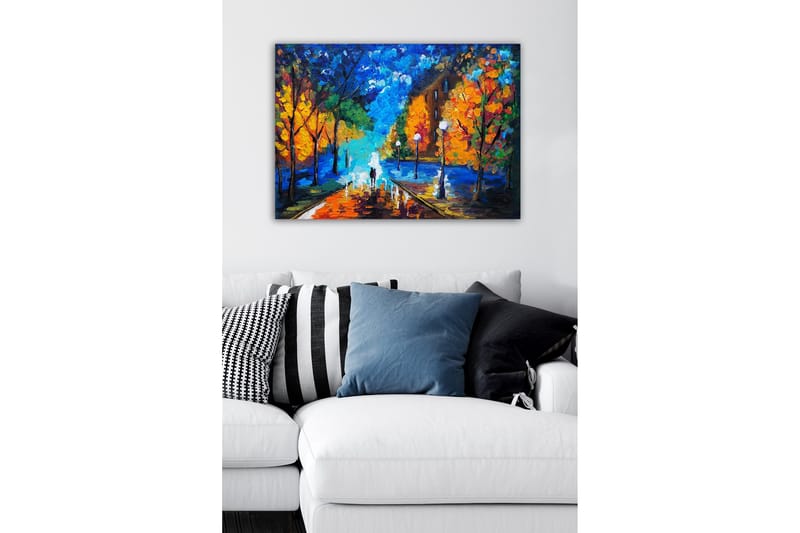 Lerretsbilde - Vakker bypark med fargerike høsttrær og en tursti i skumringen - Blå / Oransje / Grønn - Innredning - Bilder & kunst - Lerretsbilder
