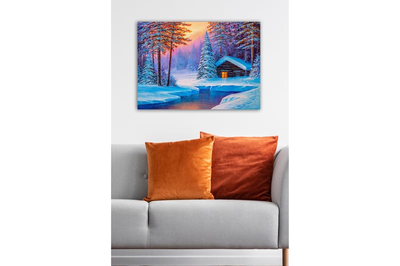 Lerretsbilde - Vinterlandskap med hytte omgitt av snødekte trær - Blå / Hvit / Lilla - Innredning - Bilder & kunst - Lerretsbilder