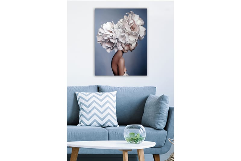 Lerretsbilde - Portrett av en kvinne med en stor blomsterkrans som hodepryd - Hvit / Lys rosa / Beige - Innredning - Bilder & kunst - Lerretsbilder