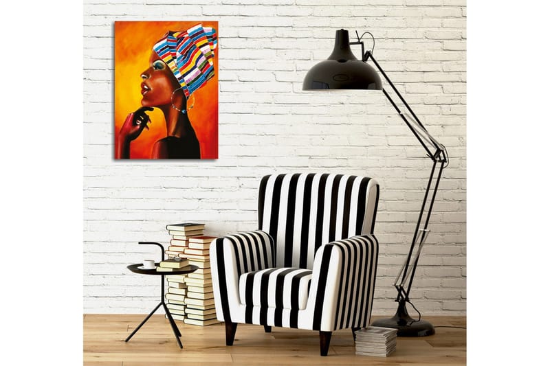 Lerretsbilde - Portrett av en kvinne med fargerikt hodeskjerf og sterkt uttrykk - Oransje / Svart / Blå - Innredning - Bilder & kunst - Lerretsbilder