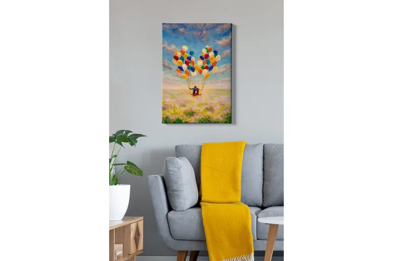 Lerretsbilde - Par med ballonger som svever over en blomstrende eng - Gul / Grønn / Blå - Innredning - Bilder & kunst - Lerretsbilder