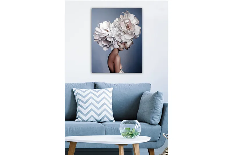 Lerretsbilde - Portrett av en kvinne med en stor blomsterkrans som hodepryd - Hvit / Lys rosa / Beige - Innredning - Bilder & kunst - Lerretsbilder