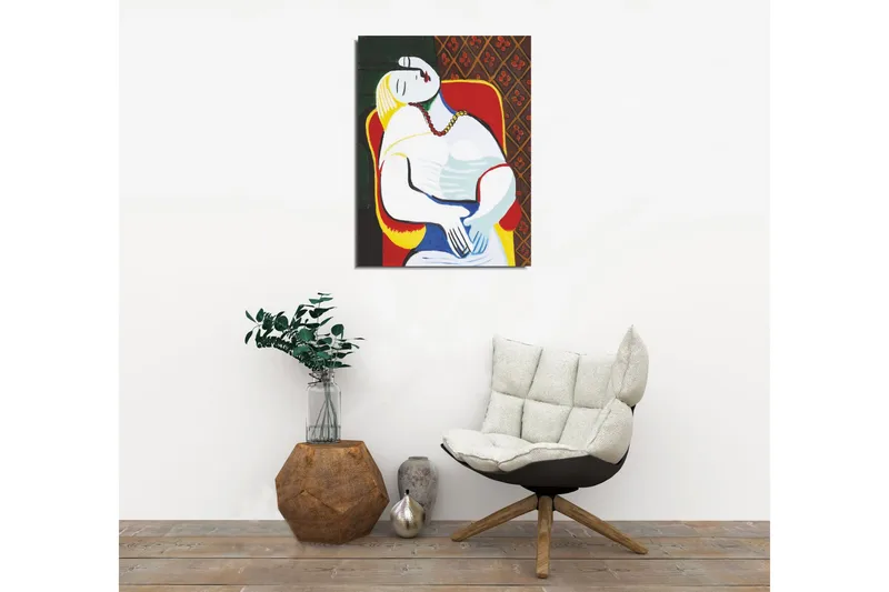 Lite lerretsbilde 30x40 cm - Avslappet kvinne i et fargerikt miljø - Rød / Gul / Grønn - Innredning - Bilder & kunst - Lerretsbilder