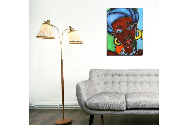 Lite lerretsbilde 30x40 cm - Portrett av en kvinne med fargerik hodepryd og smykker - Mørk rød / Blå / Grønn - Innredning - Bilder & kunst - Lerretsbilder