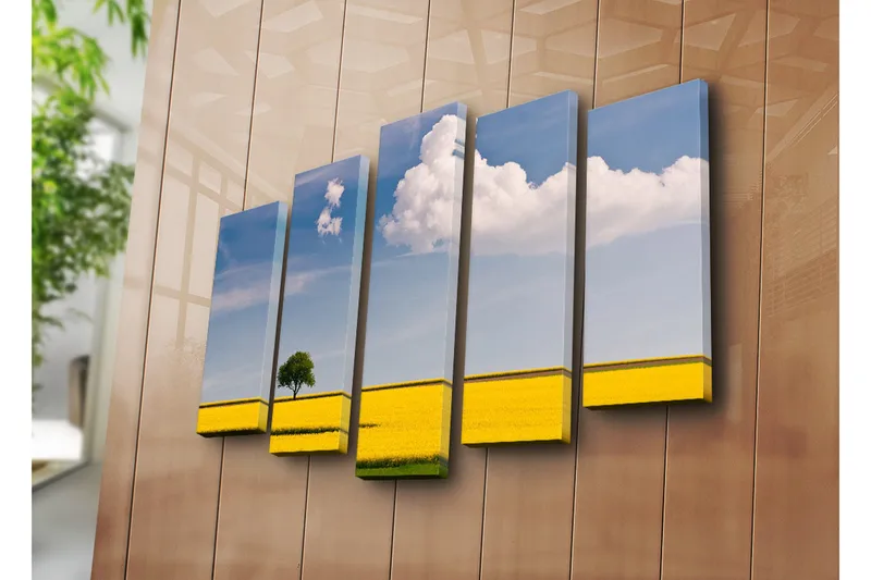 Stort lerretsbilde i 5 deler 105x70 cm - Ensomt tre i en gyllen rapsåker under en klar blå himmel - Gul / Grønn / Blå - Innredning - Bilder & kunst - Lerretsbilder