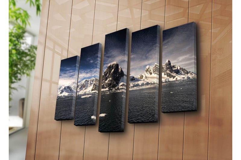 Stort lerretsbilde i 5 deler 105x70 cm - Imponerende fjellandskap med snødekte topper og speilblanke vannflater - Hvit / Mørk blå / Grå - Innredning - Bilder & kunst - Lerretsbilder