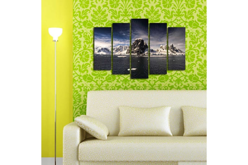 Stort lerretsbilde i 5 deler 105x70 cm - Imponerende fjellandskap med snødekte topper og speilblanke vannflater - Hvit / Mørk blå / Grå - Innredning - Bilder & kunst - Lerretsbilder