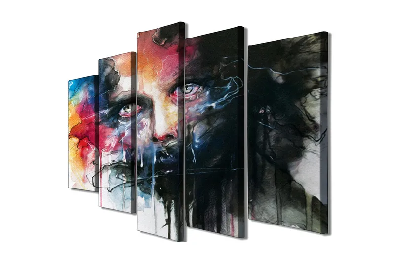 Stort lerretsbilde i 5 deler 105x70 cm - Intens portrett med dramatiske farger og uttrykksfulle trekk - Svart / Rød / Blå - Innredning - Bilder & kunst - Lerretsbilder