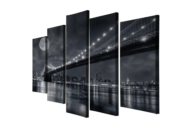 Stort lerretsbilde i 5 deler 105x70 cm - Svart-hvitt bybilde med bro og måne om natten - Svart / Grå / Hvit - Innredning - Bilder & kunst - Lerretsbilder