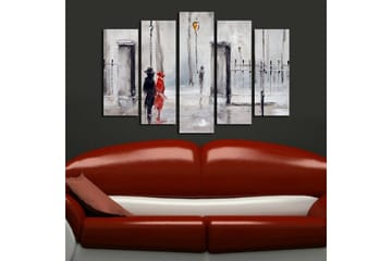 Stort lerretsbilde i 5 deler 105x70 cm - Par i regnet med rød kjole og svart dress - Rød / Svart / Grå - Innredning - Bilder & kunst - Lerretsbilder