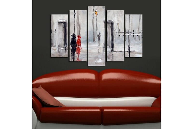 Stort lerretsbilde i 5 deler 105x70 cm - Par i regnet med rød kjole og svart dress - Rød / Svart / Grå - Innredning - Bilder & kunst - Lerretsbilder