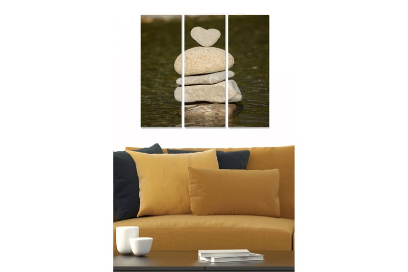 Trelerretsbilde 3-delt 50x70 cm - Steinrøys med hjerteformet stein på toppen - Grå / Beige / Brun - Innredning - Bilder & kunst - Lerretsbilder