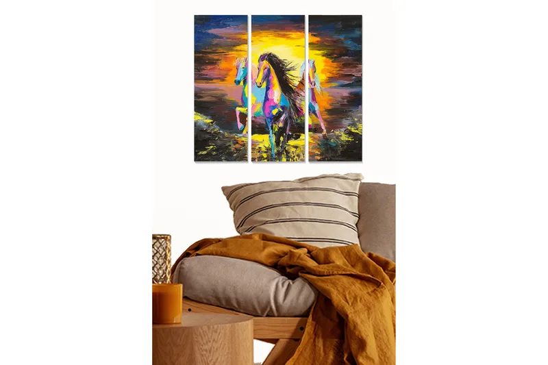 Trelerretsbilde i tre, 3-delt, 50x70 cm - Fargerike hester i bevegelse mot en dramatisk bakgrunn, Lilla / Gul / Svart