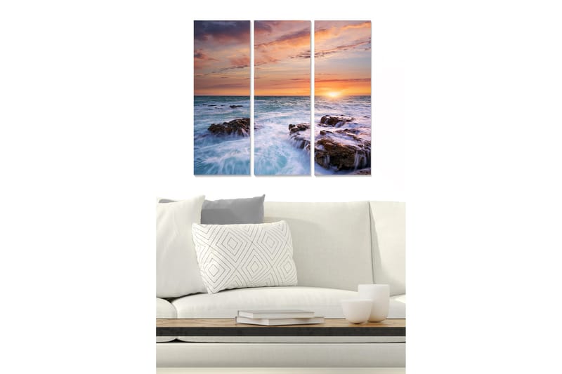 Trelerretsbilde i tre, 3-delt, 50x70 cm - Solnedgang over havet med klipper i forgrunnen, Blå / Oransje / Lilla