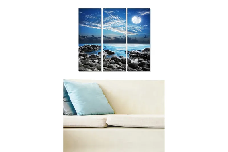 Trelerretsbilde i tre, 3-delt, 50x70 cm - Stemningsfull havutsikt med måne og steiner, Blå / Grå / Hvit
