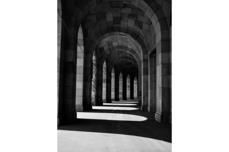 Poster Walkway 30x40 cm - Beige - Innredning - Bilder & kunst - Posters